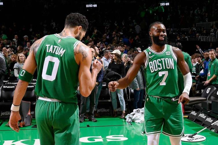 凯尔特人的绿衫文化仍在:在开云体育官网感受球迷始终高呼的“Beat LA”与传统保持的热血