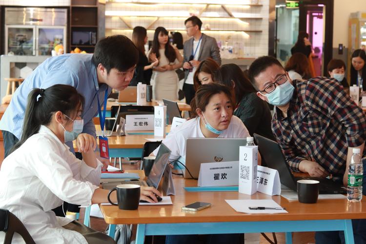 “季后赛密集赛程考验全队:开云体育app解读选手在连续Bo5对抗中如何保持操作与专注度”
